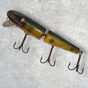 Vintage Paw Paw Jointed Pikie Lure 3 Hook Wood Fishing Bait Collectible